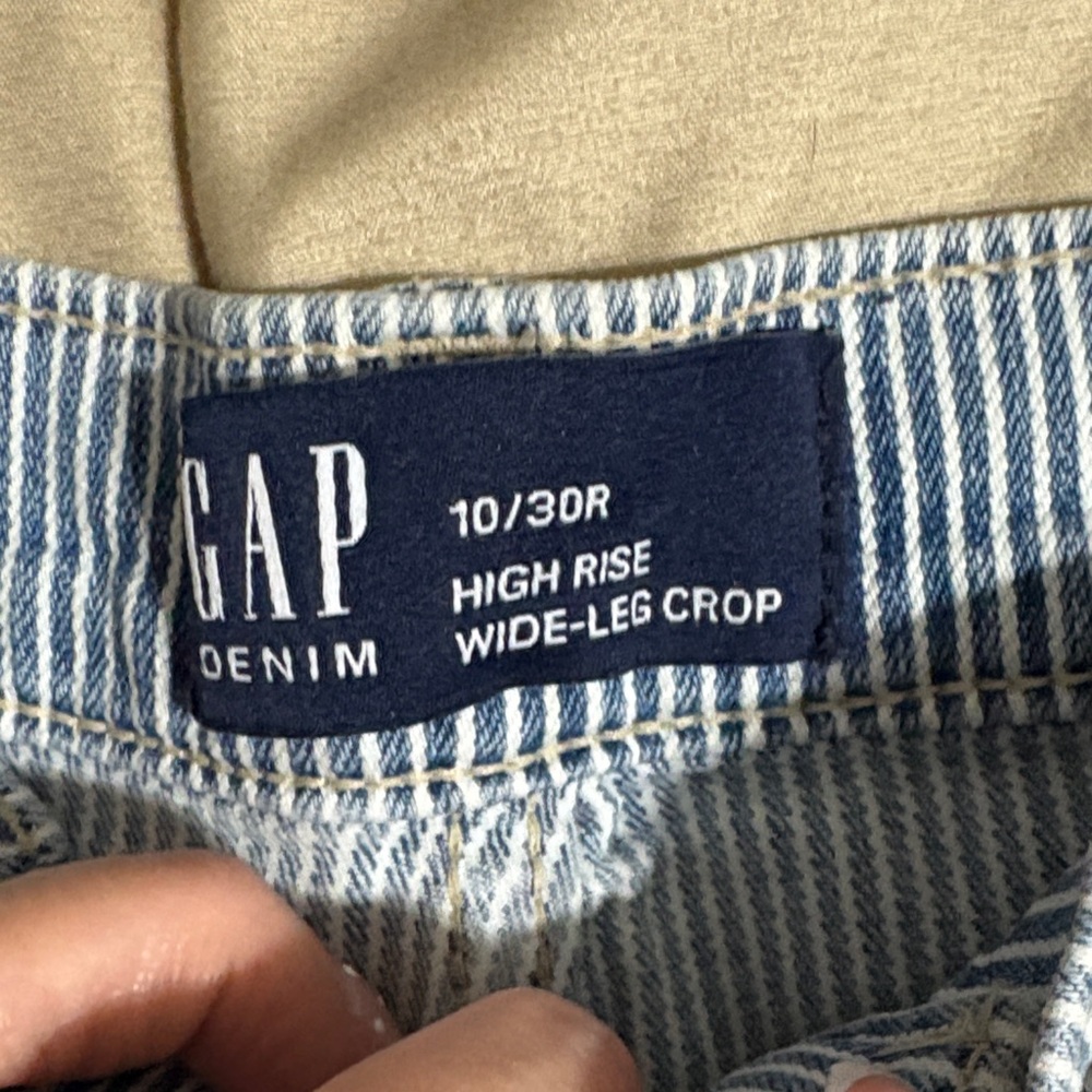 GAP Denim High Rise Wide-Leg Crop in Light Blue